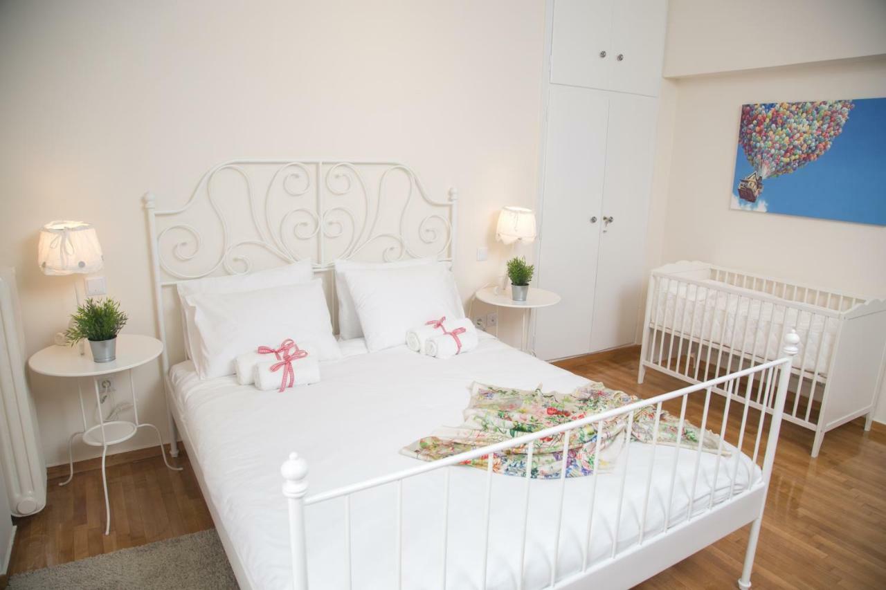 Appartamento Magnificent Luxury Retrostyle Flat Acropolis View Atene Esterno foto