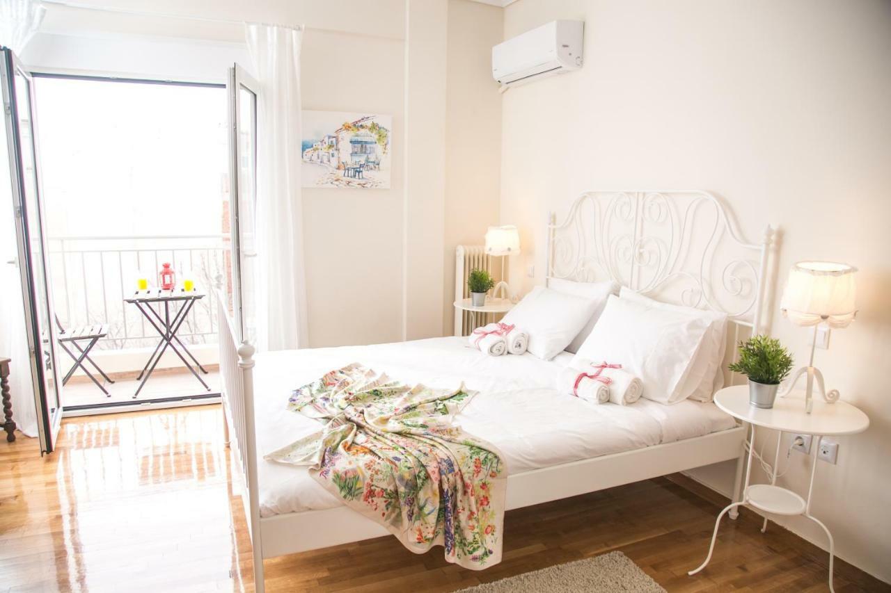 Appartamento Magnificent Luxury Retrostyle Flat Acropolis View Atene Esterno foto