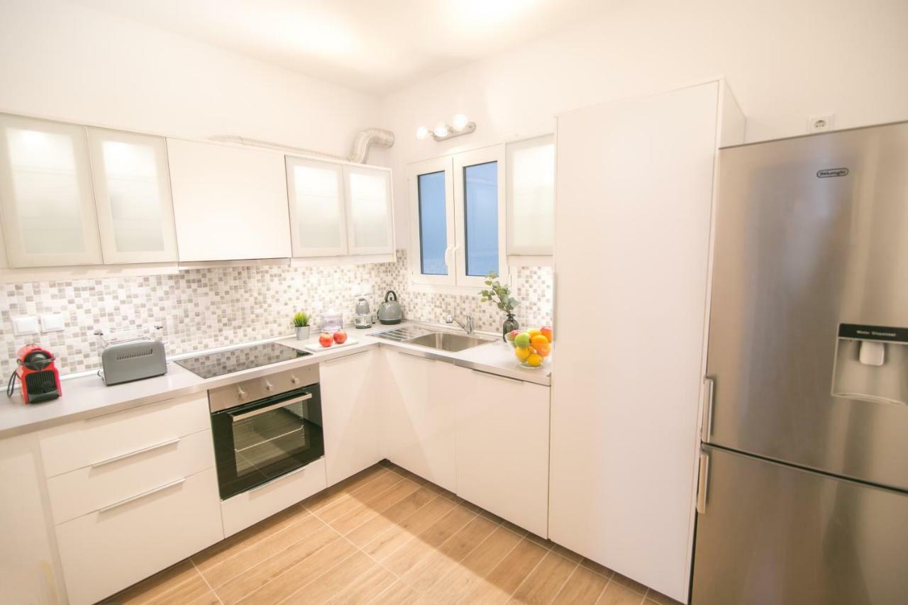 Appartamento Magnificent Luxury Retrostyle Flat Acropolis View Atene Esterno foto