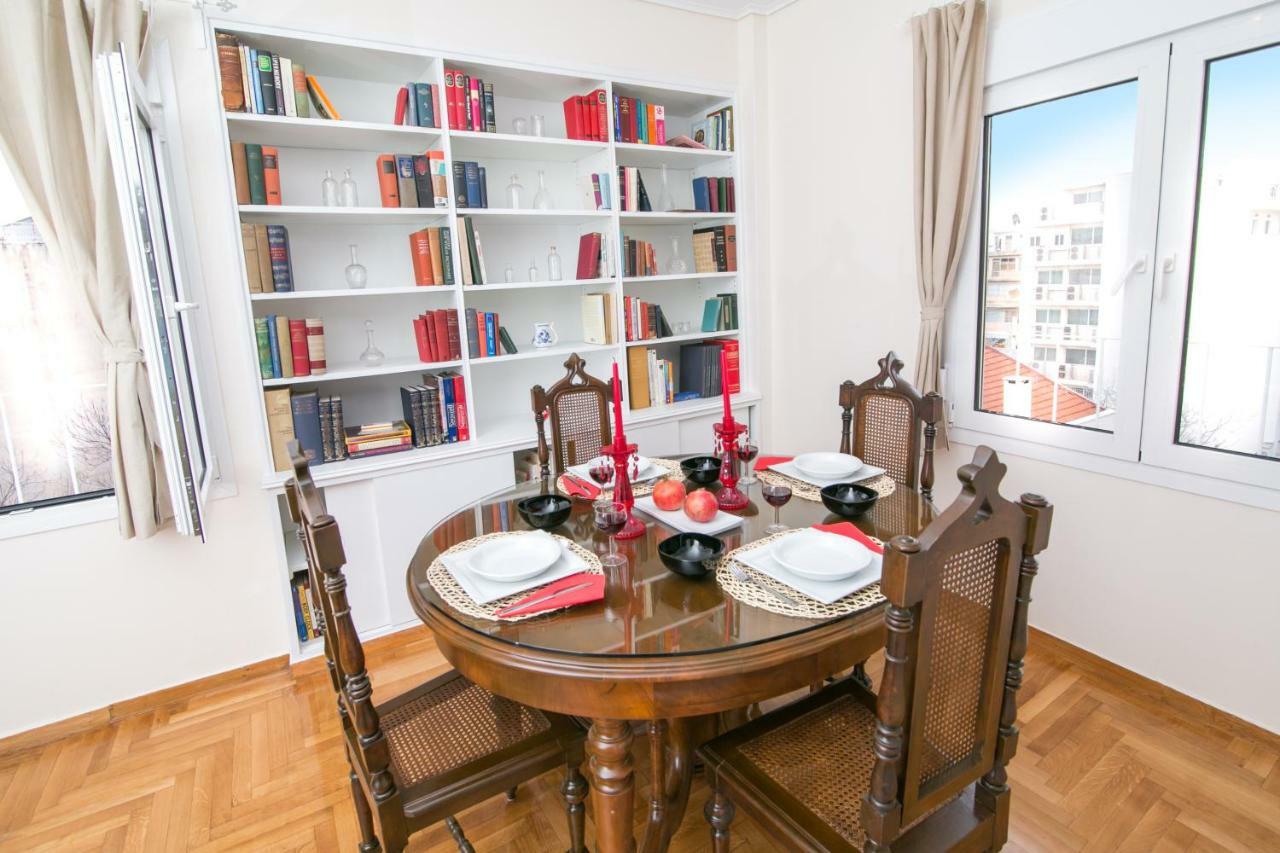 Appartamento Magnificent Luxury Retrostyle Flat Acropolis View Atene Esterno foto