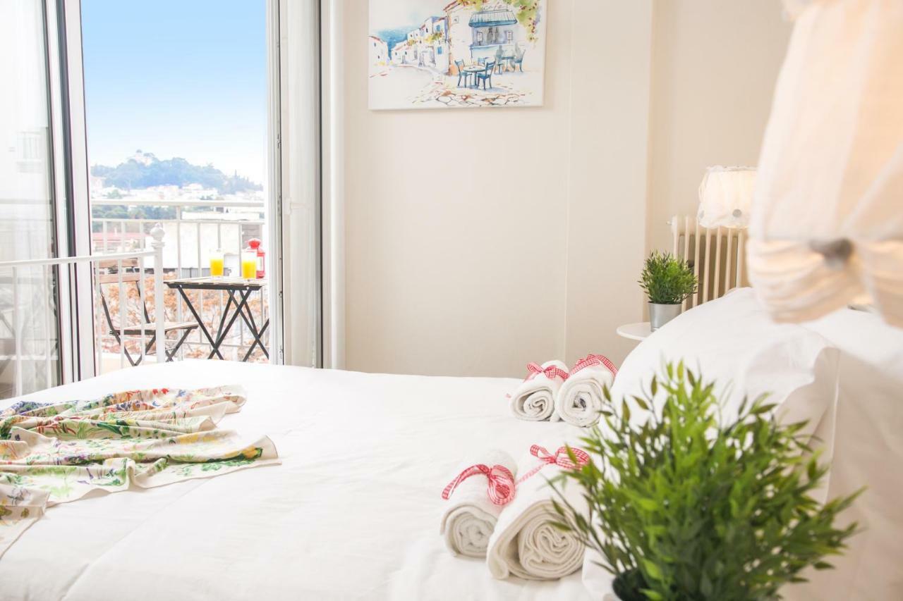 Appartamento Magnificent Luxury Retrostyle Flat Acropolis View Atene Esterno foto